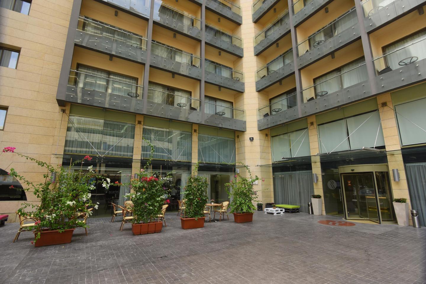 Отдых Hotel Ramada by Wyndham Downtown 5* - Fachada