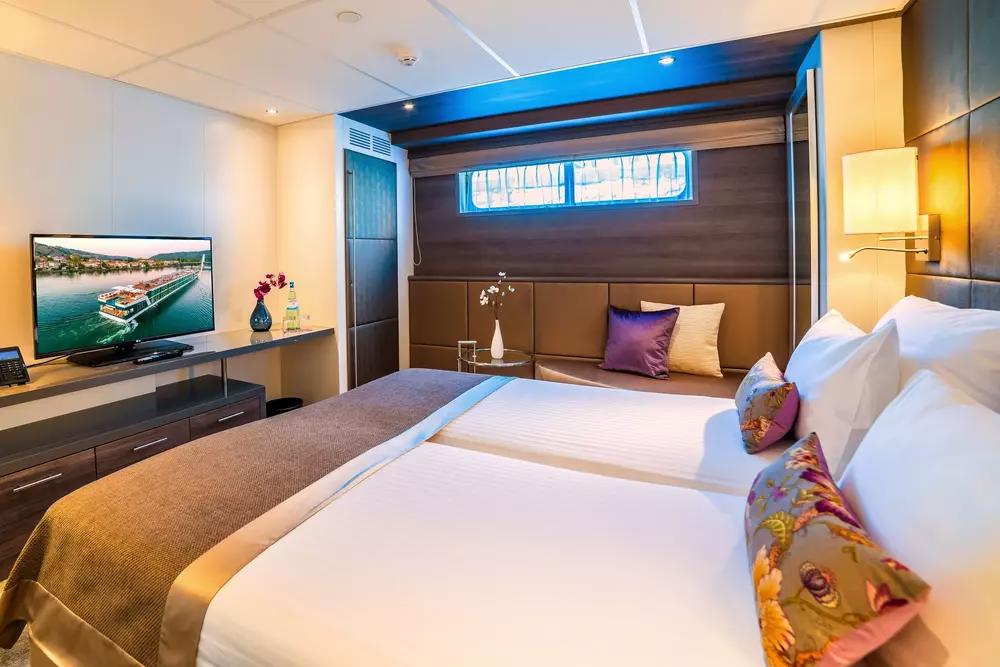 Отдых Crucero Amadeus Provence 5* - Cabin C-1 with panoramic window