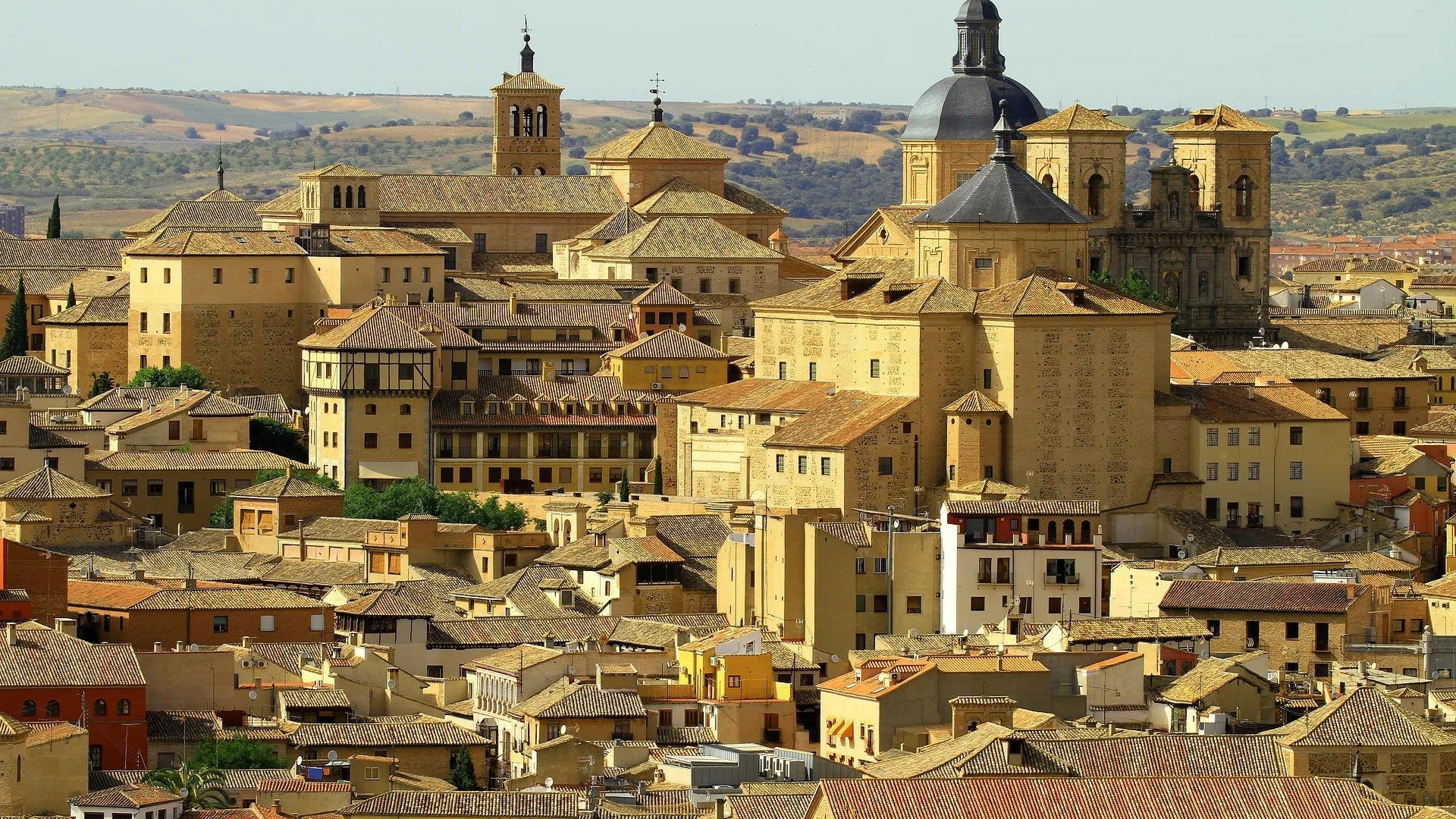 El viaje Úbeda - Baeza - Sabiote - Baños de la Encina - Jaén - Iznatoraf* - Linares*, saliendo de Madrid