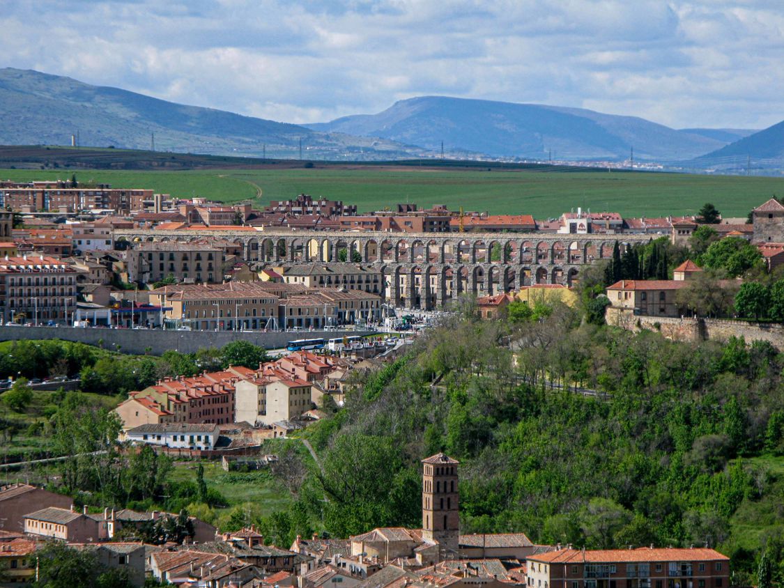 El viaje Salamanca - Ciudad Rodrigo - La Alberca* - Valladolid - Tordesillas - Segovia* - Zamora - Alba de Tormes, saliendo de Madrid