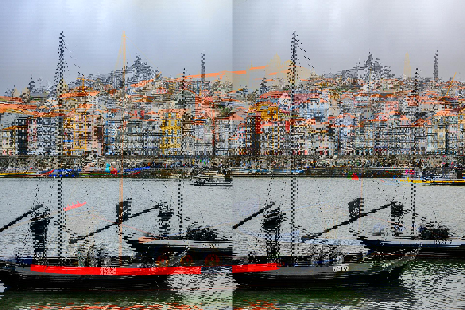 El viaje Oporto - Viana do Castelo - Ponte de Lima - Costa Nova - Aveiro - Ovar - Amarante - Braga - Guimarães, saliendo de Madrid