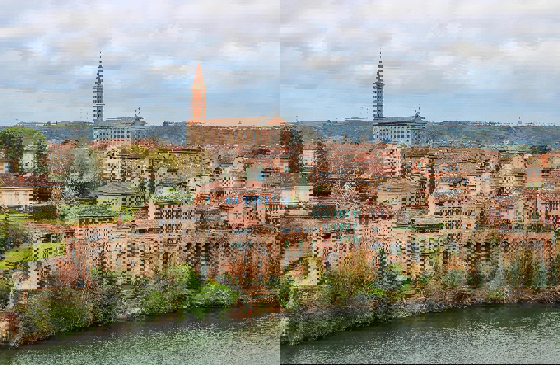 El viaje Barcelona - Minerve - Carcasona - Mirepoix - Foix - Cordes-sur-Ciel - Albi - Narbonne, saliendo de Madrid, Barcelona