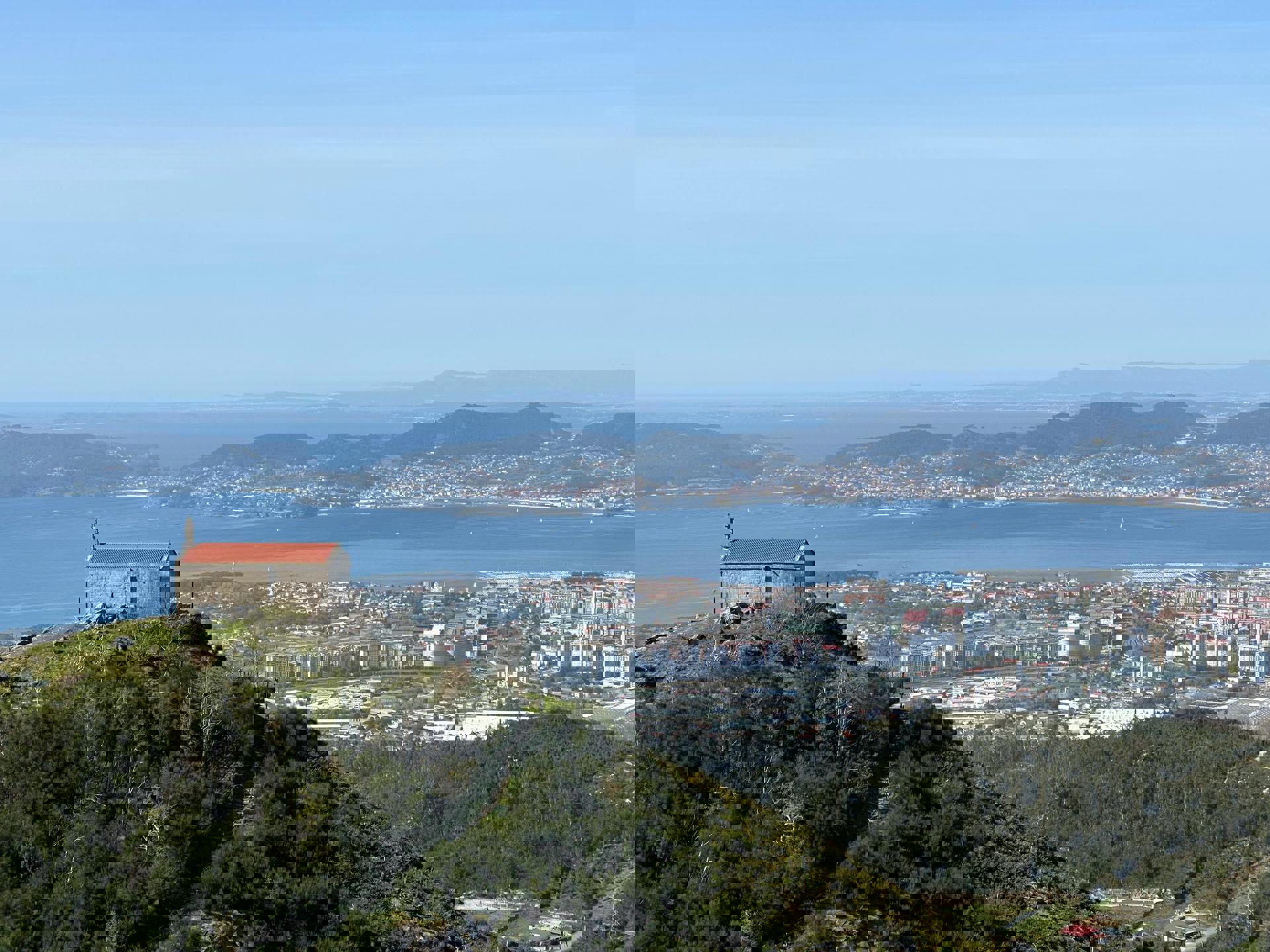 El viaje Valença - Tui - Pontevedra - Combarro - La Coruña - Vigo - El Bosque  - Cambados - El Grove, saliendo de Madrid