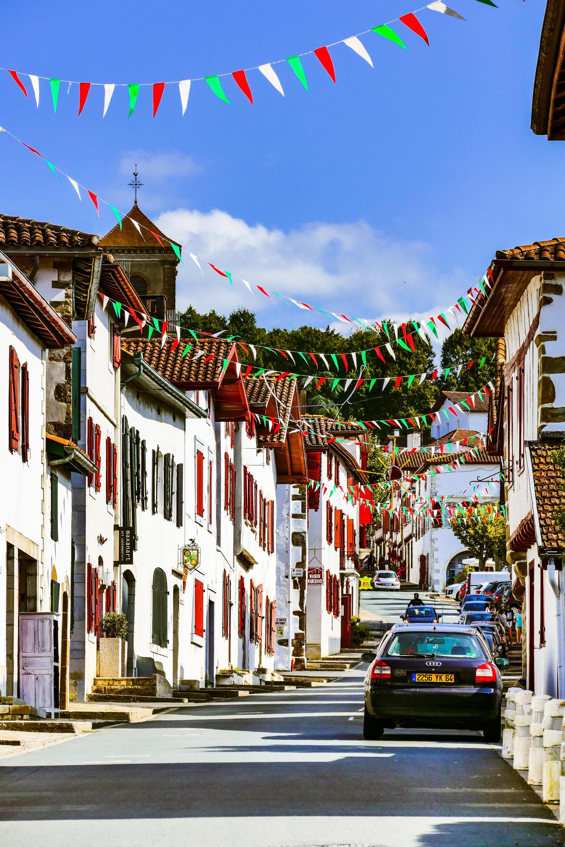 El viaje Biarritz - San Juan de Luz - Hondarribia - San Sebastián - Bermeo - Vitoria - Bilbao, saliendo de Madrid