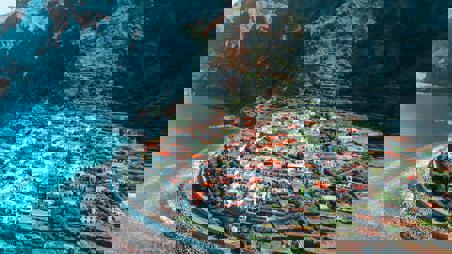 Viaje desde Madrid Funchal - Porto Moniz - Sao Vicente  - Pico del Arieiro - Santana  - Barcelos  - Câmara de Lobos