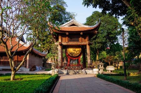 Тур Ho Chi Minh - Hué - Hoi An - Da Nang - Hanoi - Ha Long  - Фото 19 Templo de la Literatura
