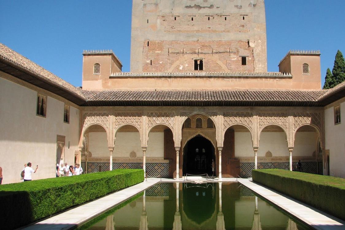 El viaje Salamanca - Oporto - Coimbra - Fátima - Batalha - Nazaré - Alcobaça - Lisboa - Mérida - Córdoba - Sevilla - Granada - Valencia - Barcelona - Zaragoza, saliendo de Madrid