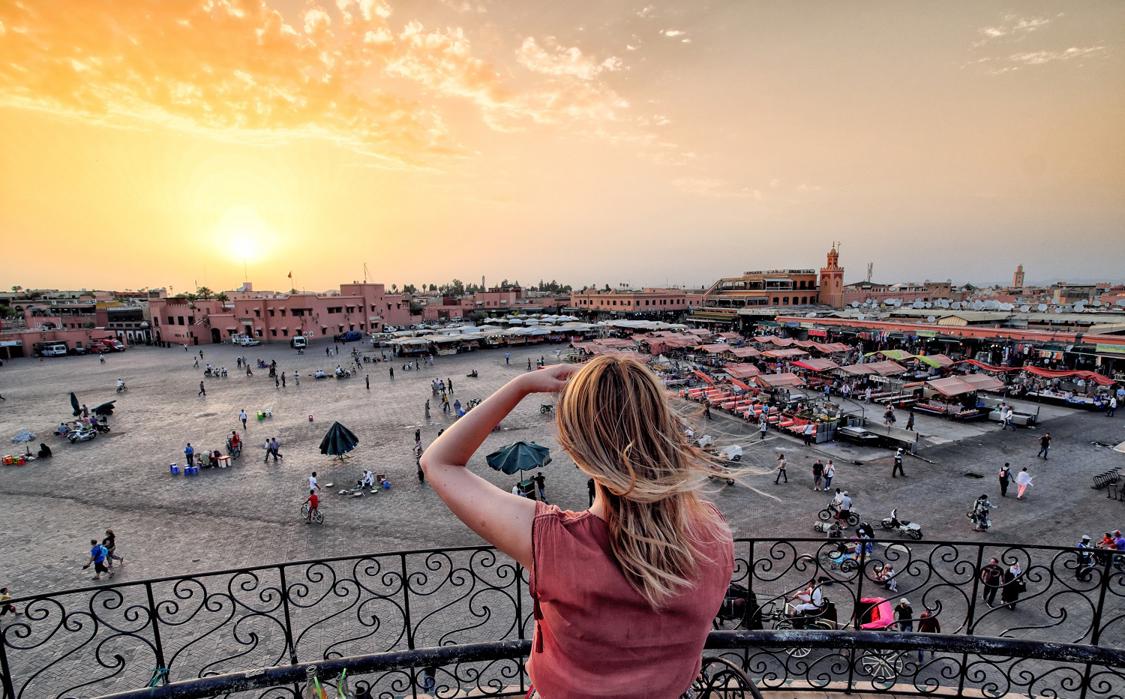 El viaje Salamanca - Oporto - Coimbra - Fátima - Batalha - Nazaré - Alcobaça - Lisboa - Cáceres - Córdoba - Sevilla - Ronda - Málaga - Tánger - Meknes - Fez - Rabat - Casablanca - Marrakech - Granada - Toledo, saliendo de Madrid