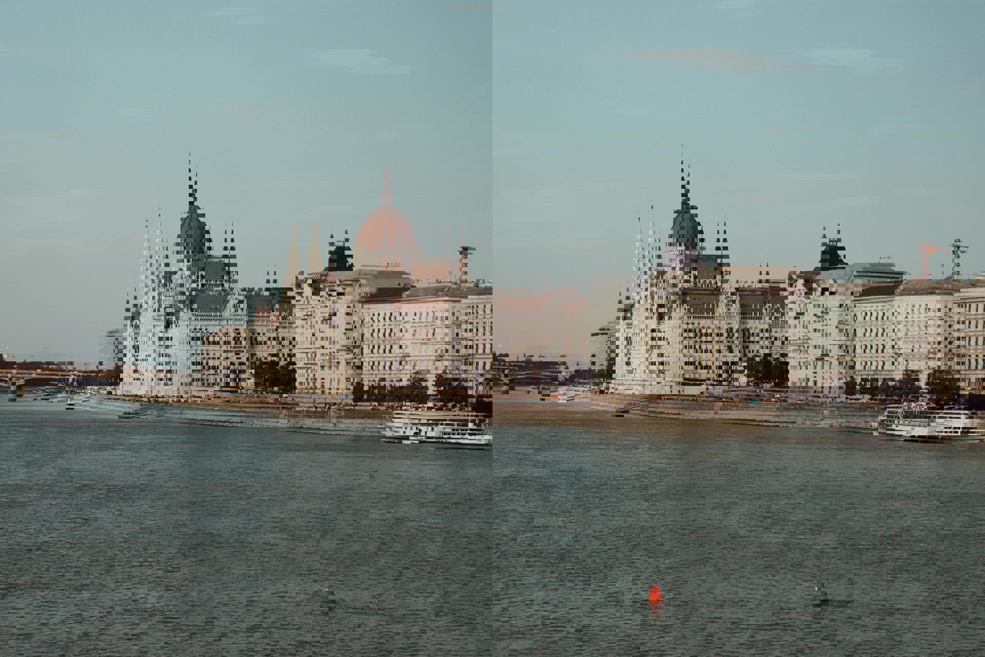 El viaje Bucarest - Fetesti - Svishtov - Belgrado - Mohács - Kalocsa - Budapest - Bratislava - Viena, saliendo de Madrid