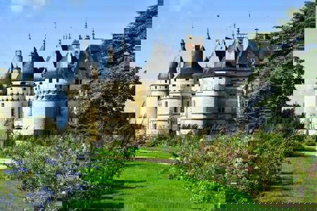 Viaje desde Valladolid Nantes - Tours - Caen - París