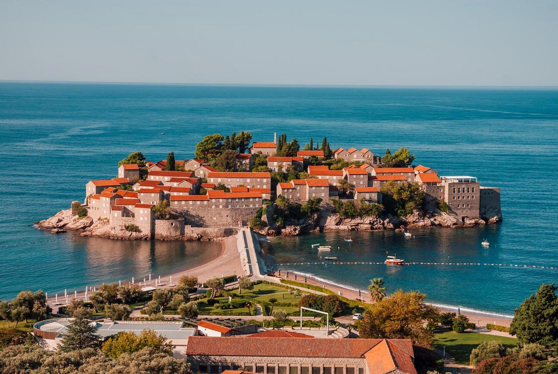 El viaje Budva - Dubrovnik - Mostar - Sarajevo, saliendo de Madrid