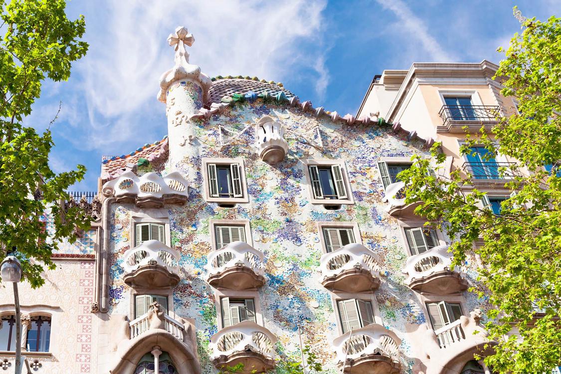 El viaje Córdoba - Sevilla - Granada - Valencia - Barcelona - Zaragoza - San Sebastián - Santander - Oviedo, saliendo de Madrid
