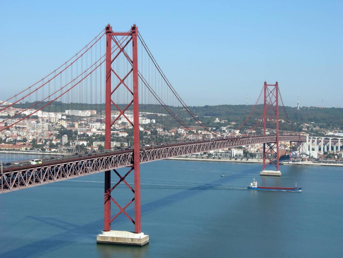 El viaje Lisboa - Cáceres - Sevilla - Córdoba - Torremolinos - Málaga - Tánger - Rabat - Granada - Toledo, saliendo de Madrid