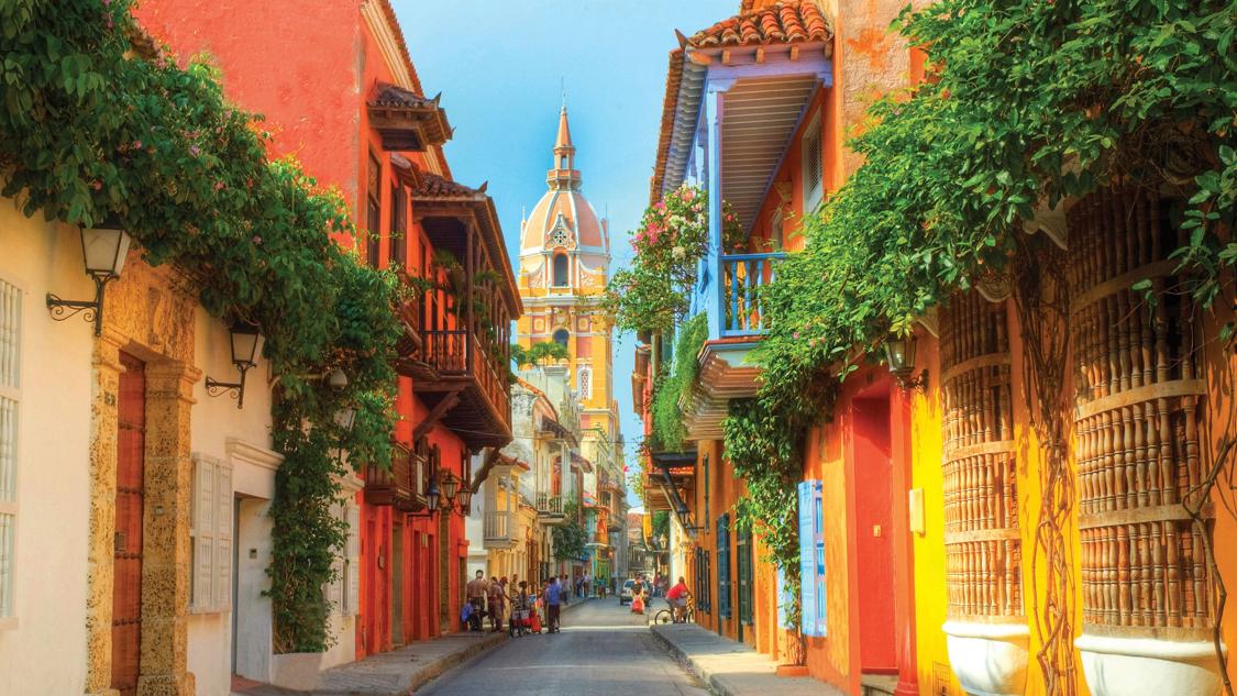 El viaje Bogotá - Pereira - Medellín - Cartagena de Indias, saliendo de Murcia