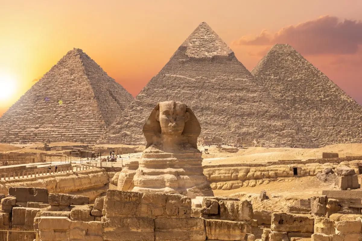 El viaje Luxor - Esna - Edfu - Kom Ombo - Asuán - El Cairo, saliendo de Madrid, Barcelona, Valencia, Málaga