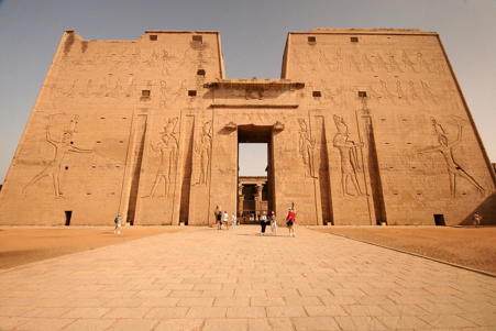 Тур Luxor - Esna - Edfu - Kom Ombo - Asuán - El Cairo - Фото 2 Templo de Edfú