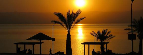 Viaje desde Barcelona, Bilbao, Madrid, Valencia Amman - Madaba - Monte Nebo - Petra - Pequeña Petra - Wadi Rum - Jerash - Ajlun - Mar Muerto