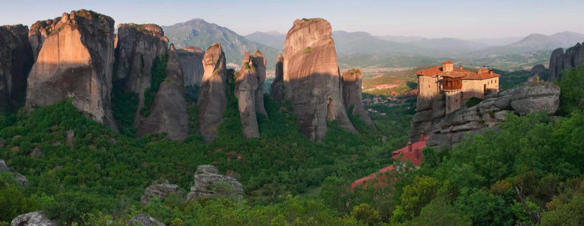 Viaje desde Málaga, Barcelona, Bilbao, Madrid, Valencia Olimpia - Epidauro - Delfos - Meteora