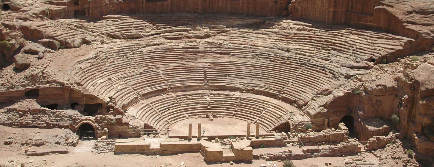 El viaje Amman - Jerash - Ajlun - Madaba - Monte Nebo - Pequeña Petra - Petra - Wadi Rum - Mar Muerto - Amman, saliendo de Barcelona, Bilbao, Madrid, Valencia