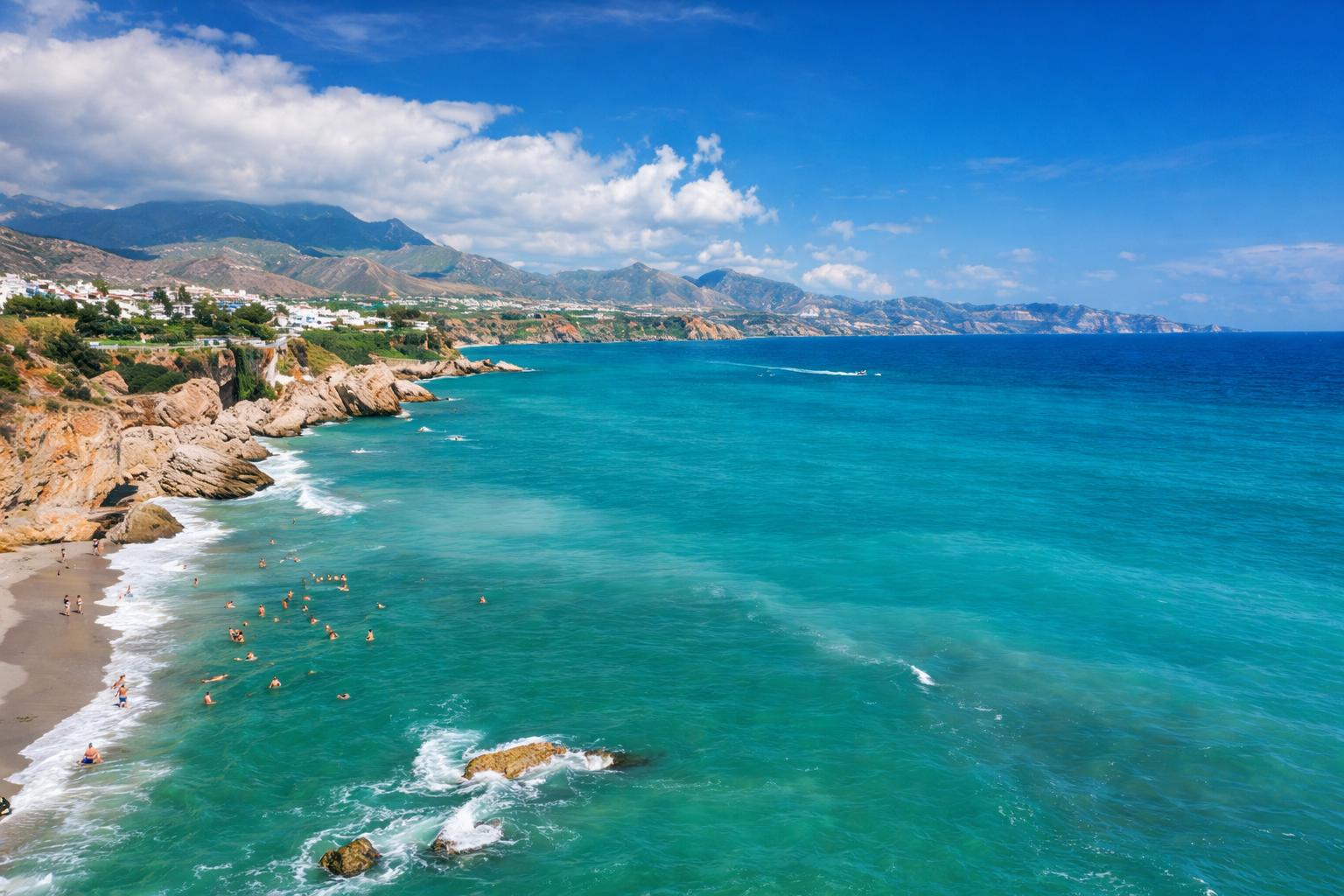 El viaje Málaga - Frigiliana - Benalmádena - Caminito del Rey - Ronda - Setenil de las Bodegas - Marbella - Puerto Banús - Mijas, saliendo de Madrid