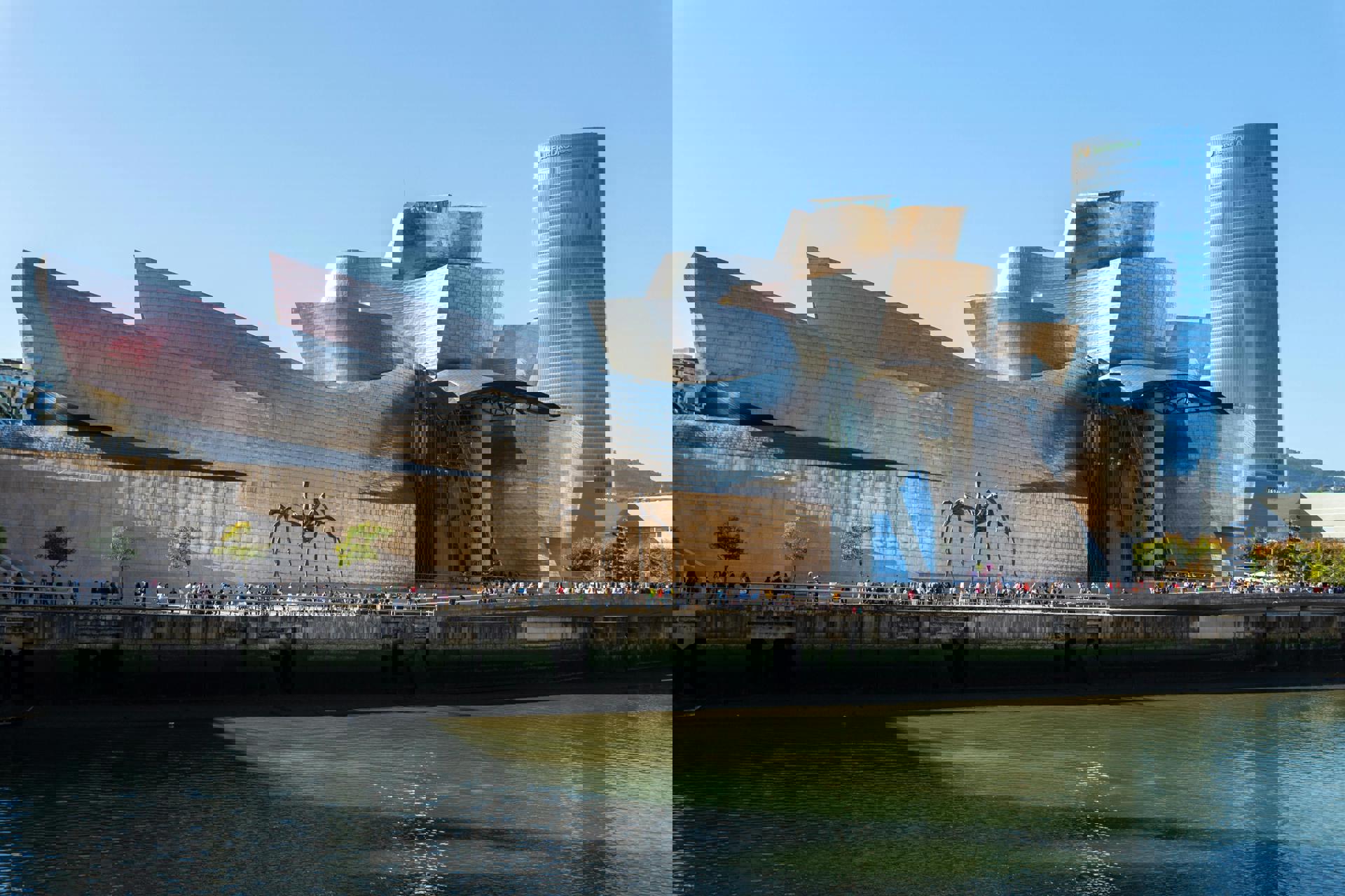 El viaje San Sebastián - Vitoria - Aránzazu - Oñate - Bilbao - San Juan de Luz - Espelette - Sare - Guernica y Luno - Bermeo - Gaztelugache, saliendo de Madrid, Valdepeñas, Ciudad Real, Toledo, Albacete, Valencia, Murcia, Elche, Alicante, Málaga, Granada, Jaén, Linares, Cádiz, El Puerto de Santa María, Jerez de la Frontera, Sevilla, Córdoba, Mérida, Badajoz, Cáceres, Plasencia