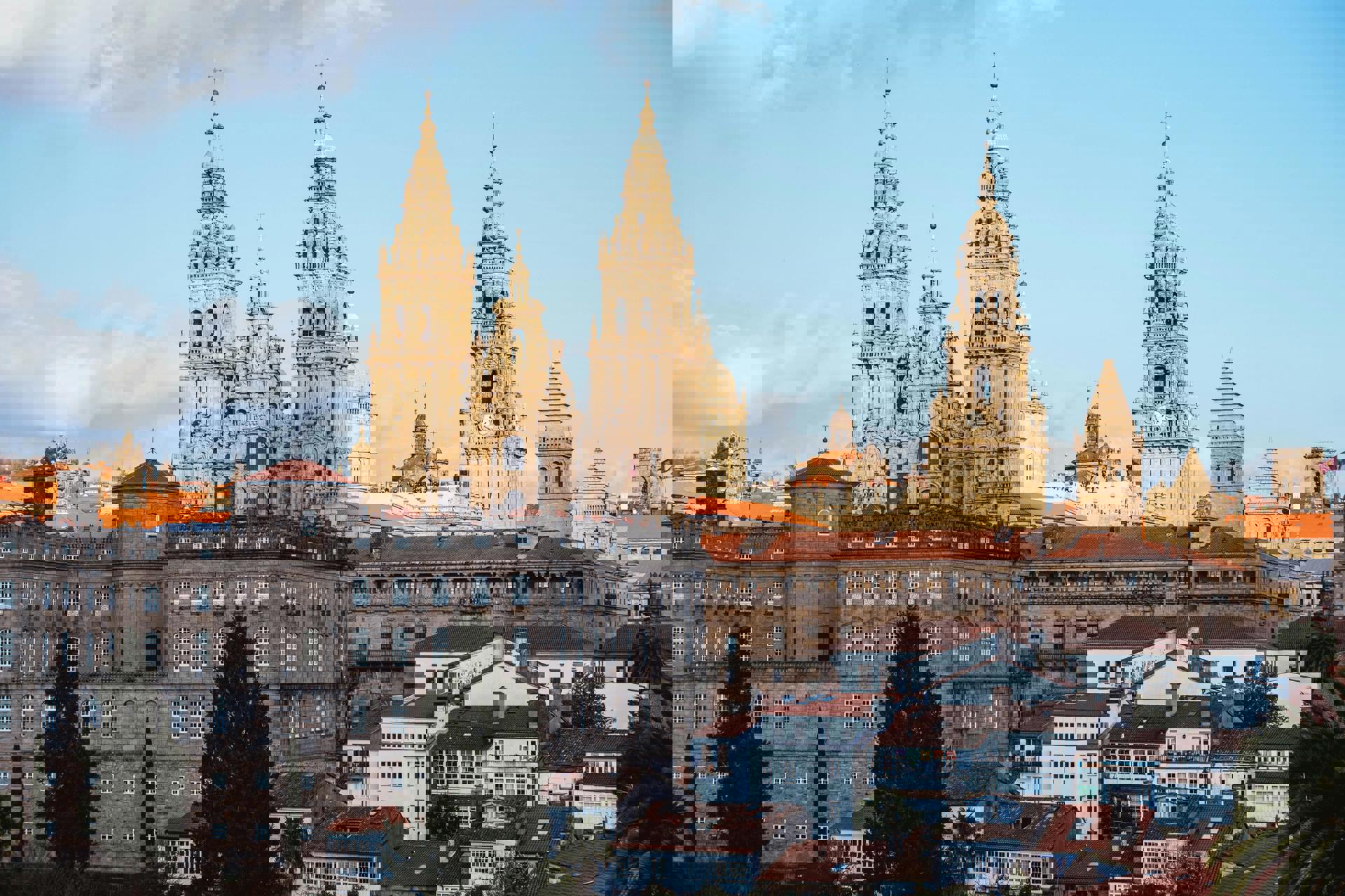 El viaje Vigo - Baiona - Pontevedra - Combarro - La Coruña - Santiago de Compostela, saliendo de Madrid, Valdepeñas, Ciudad Real, Toledo, Albacete, Valencia, Murcia, Elche, Alicante, Málaga, Granada, Jaén, Linares, Cádiz, El Puerto de Santa María, Jerez de la Frontera, Sevilla, Córdoba, Mérida, Badajoz, Cáceres, Plasencia