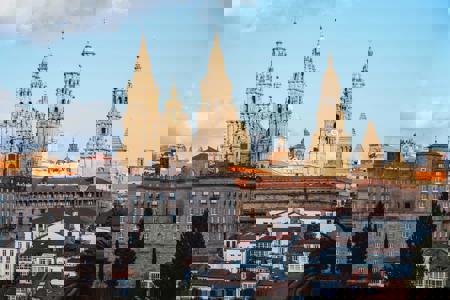 Viaje desde Madrid, Valdepeñas, Ciudad Real, Toledo, Albacete, Valencia, Murcia, Elche, Alicante, Málaga, Granada, Jaén, Linares, Cádiz, El Puerto de Santa María, Jerez de la Frontera, Sevilla, Córdoba, Mérida, Badajoz, Cáceres, Plasencia Vigo - Baiona - Pontevedra - Combarro - La Coruña - Santiago de Compostela