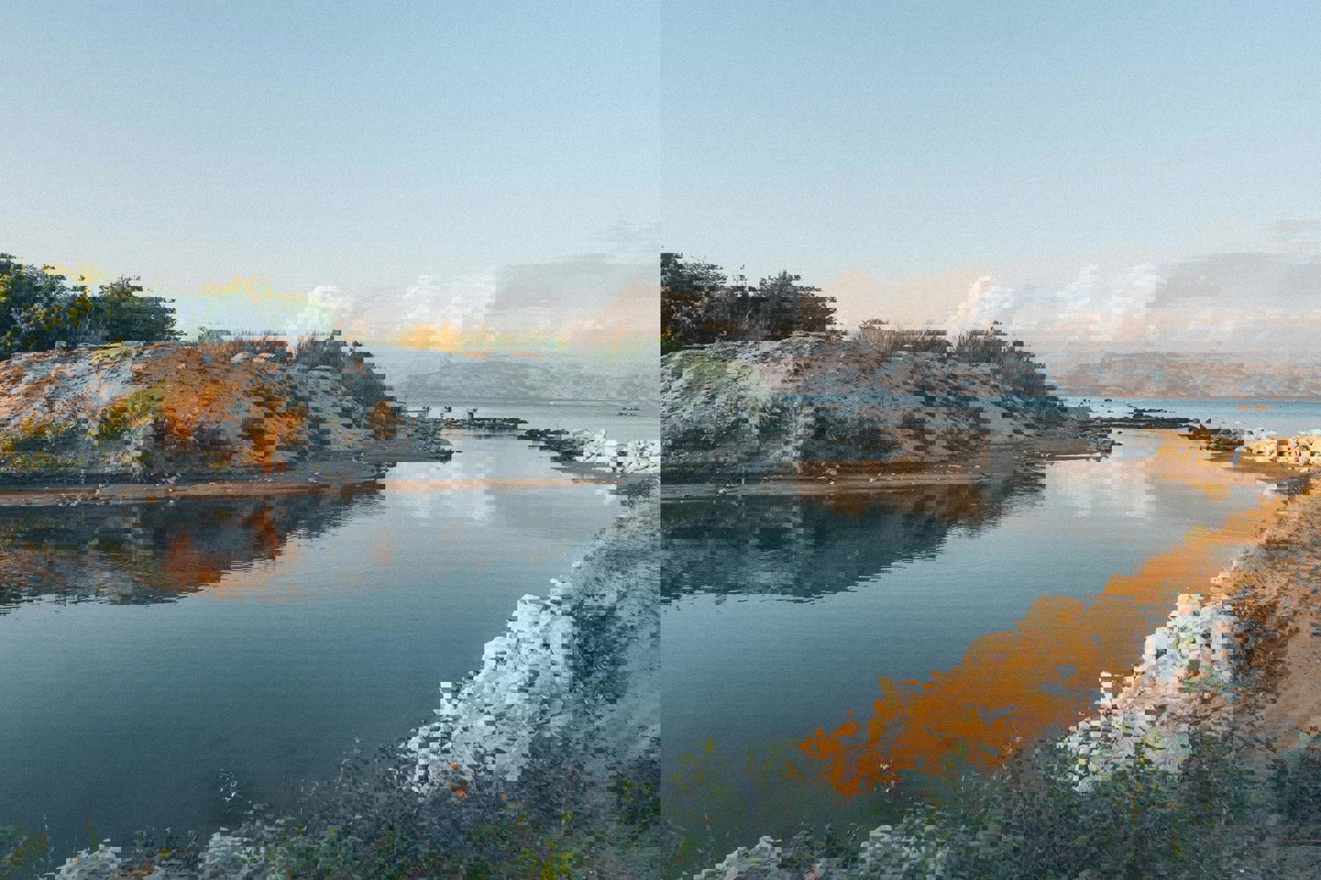 El viaje Sálvora - Ribeira - Santiago de Compostela - Pontevedra - Combarro - Vigo, saliendo de Madrid