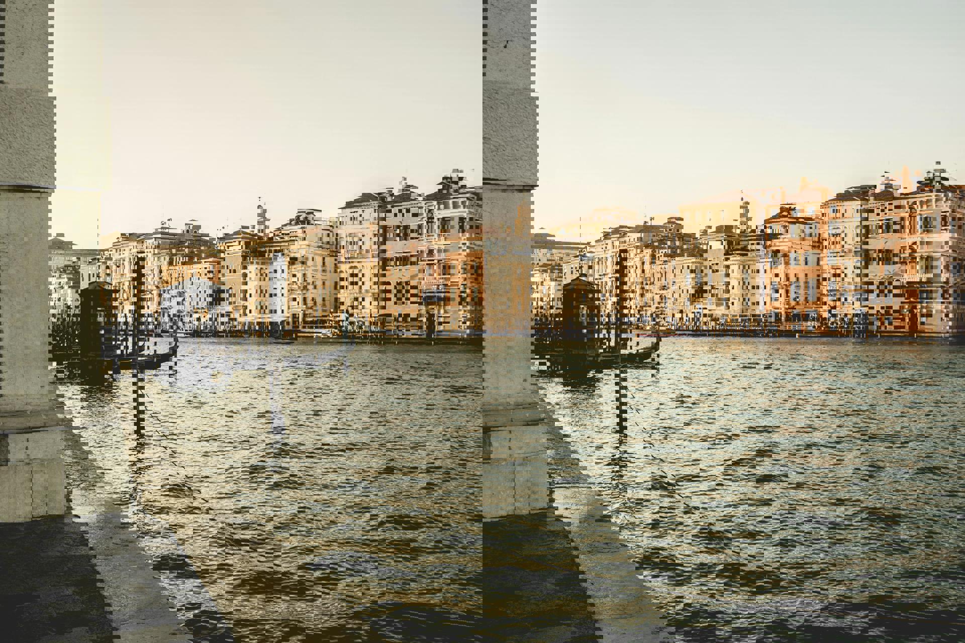 El viaje Venecia - Padua - Pisa - Florencia - San Gimignano - Siena - Roma - Pompeya - Nápoles, saliendo de Madrid