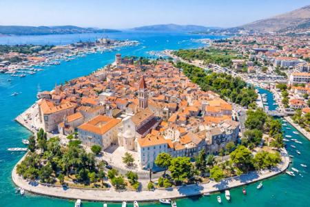 Viaje desde Madrid Zagreb - Lagos de Plitvice - Zadar - Sibenik - Trogir - Split - Dubrovnik