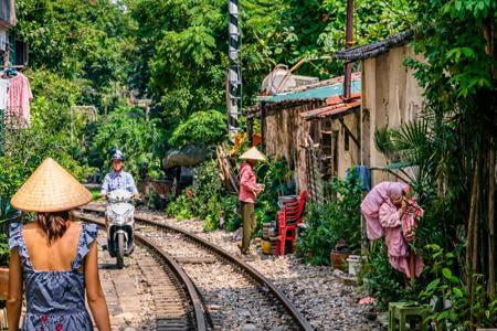 Viaje desde Madrid, Barcelona Hanoi - Ha Long  - Da Nang - Hoi An - Hué - Saigón (Ho Chi Minh) - Delta del río Mekong
