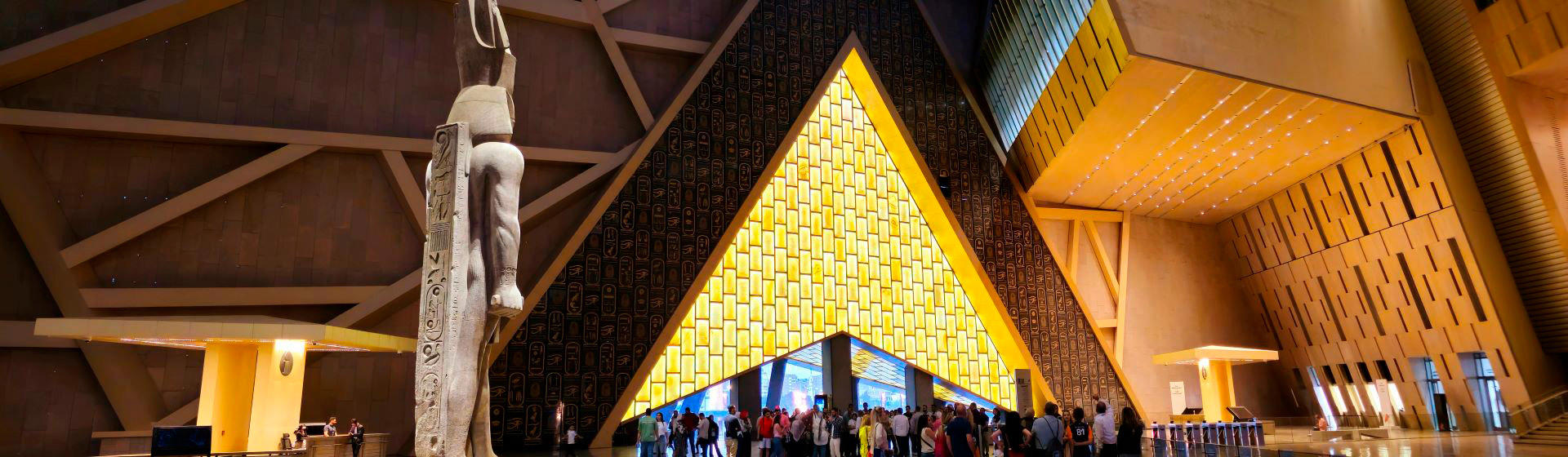 El viaje Luxor - Esna - Kom Ombo - Asuán - Abu Simbel - El Cairo, saliendo de Bilbao