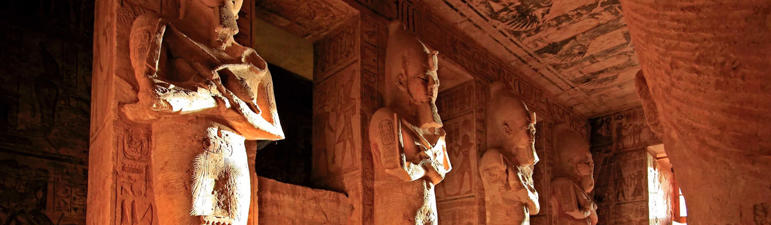 Viaje desde Sevilla El Cairo - Abu Simbel - Asuán - Kom Ombo - Edfu - Esna - Luxor