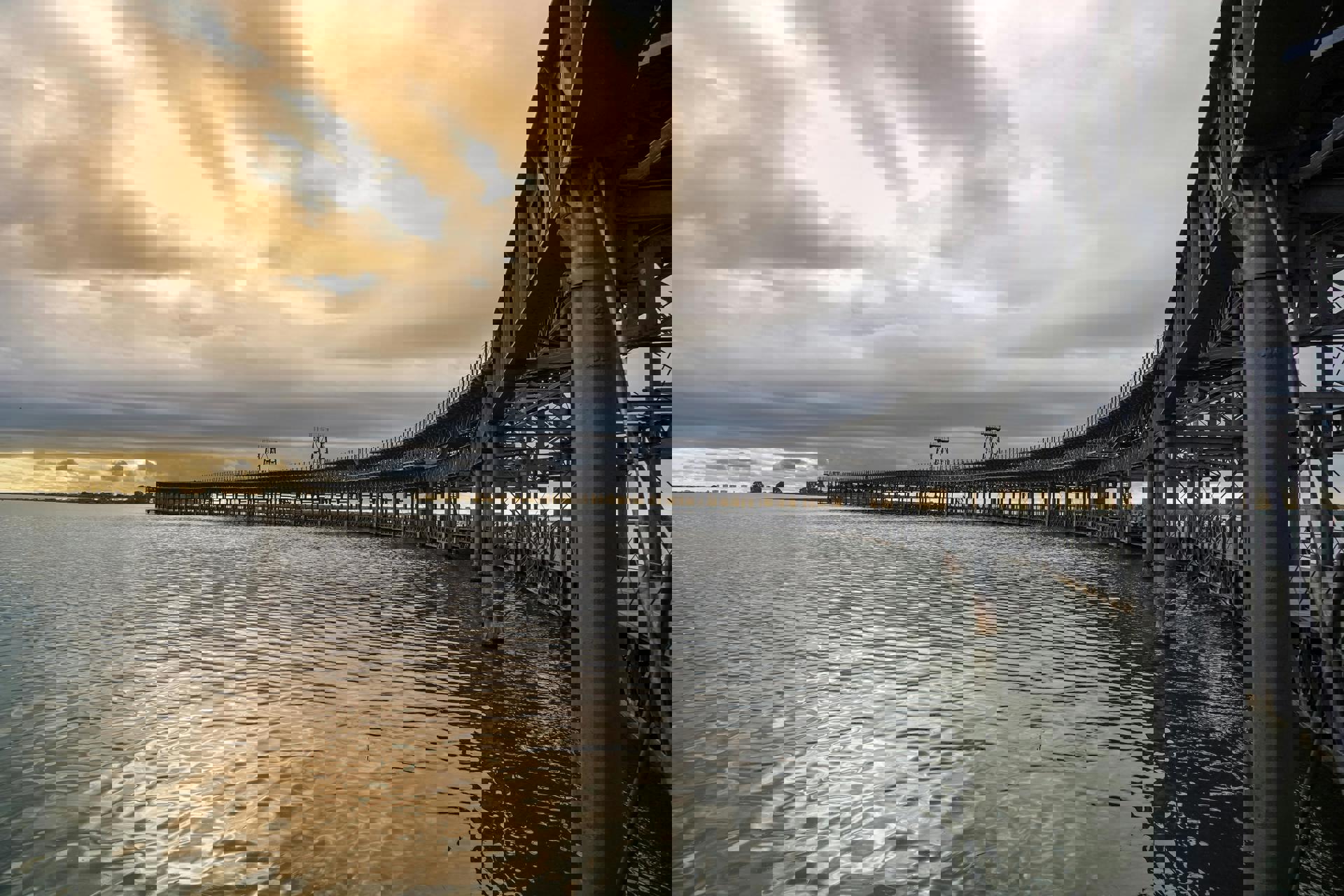 El viaje Sevilla - Tavira - Vila Real de Santo António - Parque Nacional de Doñana - Almonte - Aracena - El Rocío - Bollullos Par del Condado - Palos de la Frontera - Huelva - Moguer, saliendo de Madrid