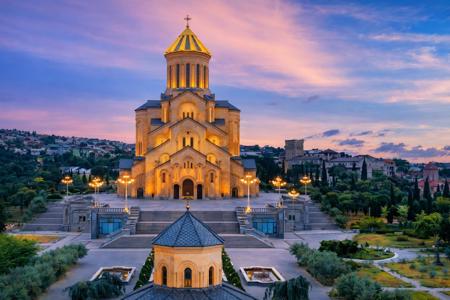 Viaje desde Madrid Tiflis - Mtskheta - Uplistzihe - Signagi - Sadakhlo - Dilijan - Sevan - Ereván - Ejmiatsín - Khor Virap - Noravank - Garni