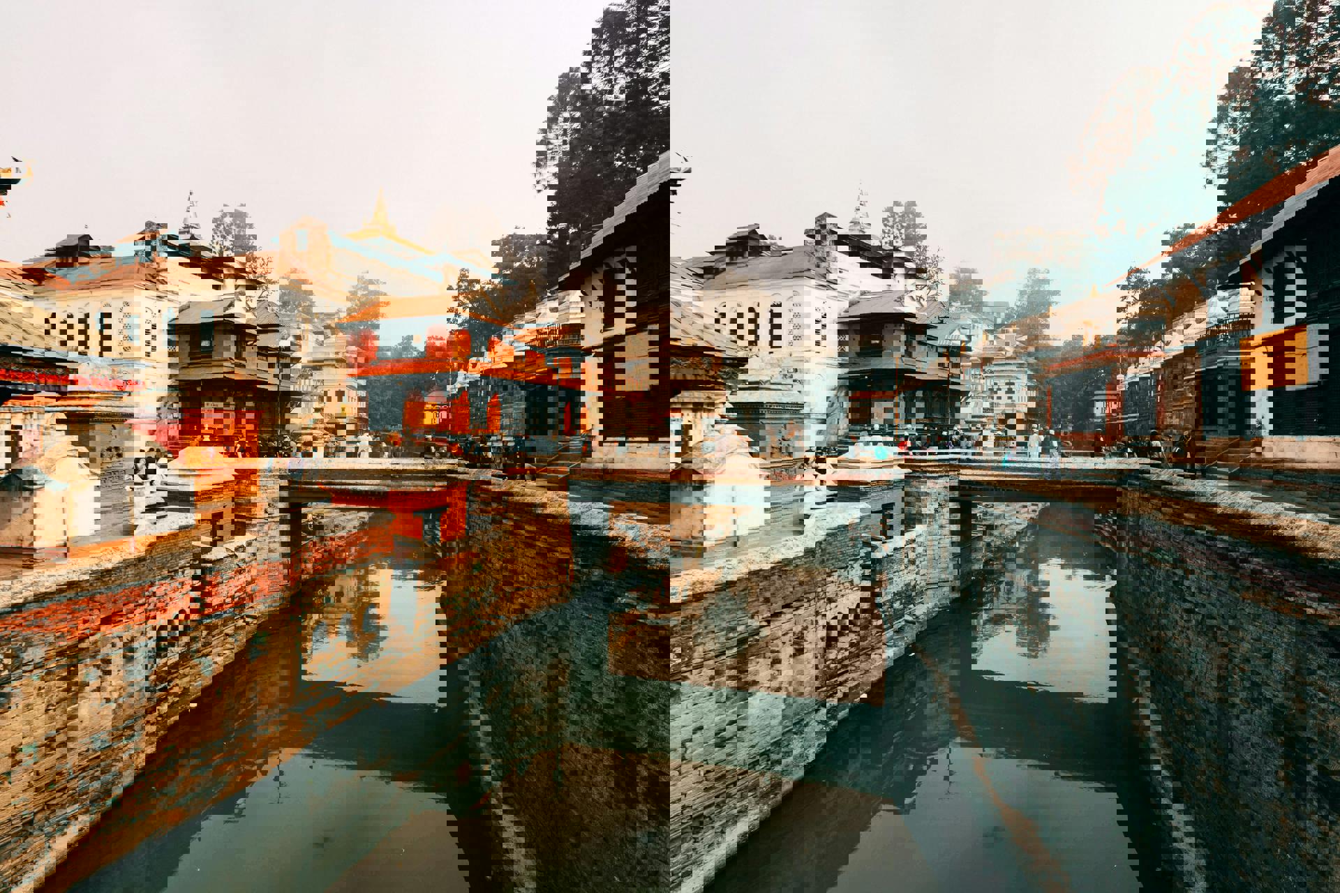 El viaje Delhi - Jaipur - Fatehpur Sikri - Agra - Katmandú, saliendo de Madrid