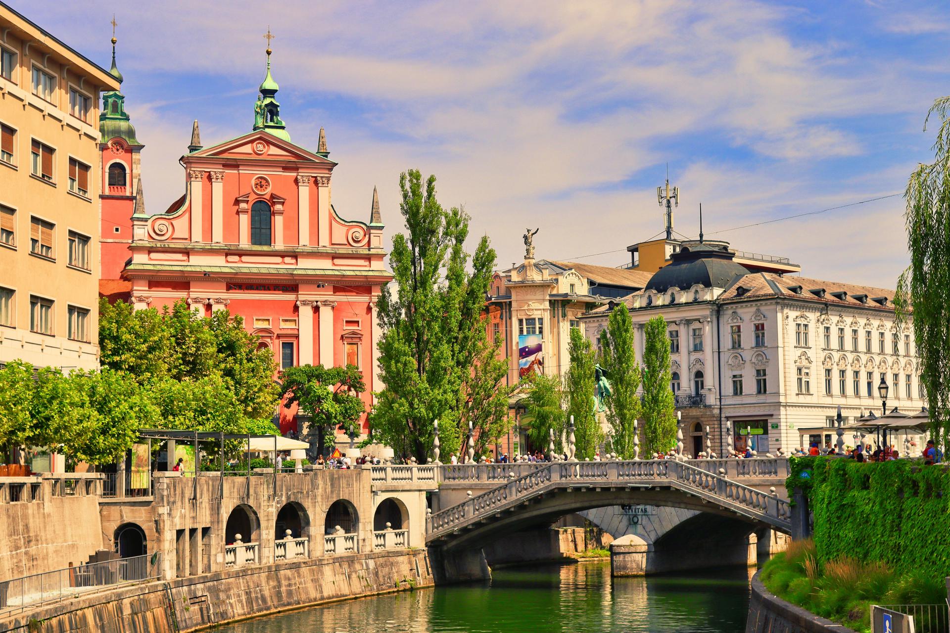 El viaje Liubliana - Maribor - Ptuj - Castillo de Prediam - Postojnska Jama - Koper - Piran - lago Bohinj - Bled - Liubliana, saliendo de Barcelona