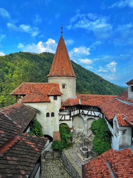 Тур Bucarest - Sibiu - Sighisoara - Târgu-Mures - Gura Humorului - Piatra Neamț - Brasov - Bran - Brasov - Sinaia - Bucarest - Фото 3